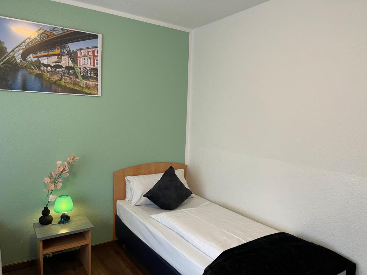 Residenz Hotel Βούρπεταλ Εξωτερικό φωτογραφία