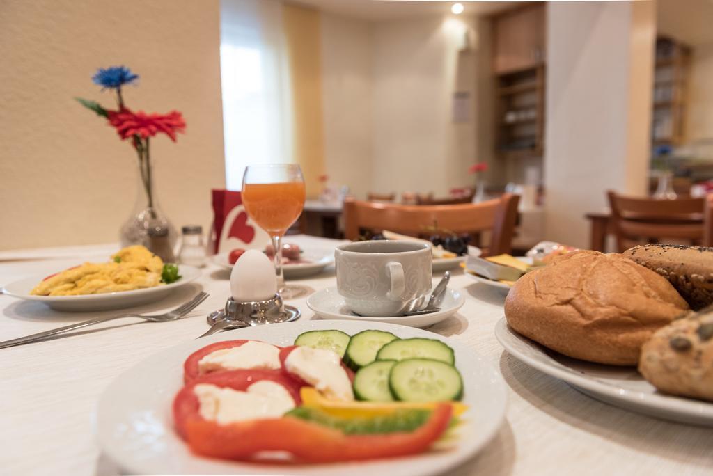 Residenz Hotel Βούρπεταλ Εξωτερικό φωτογραφία